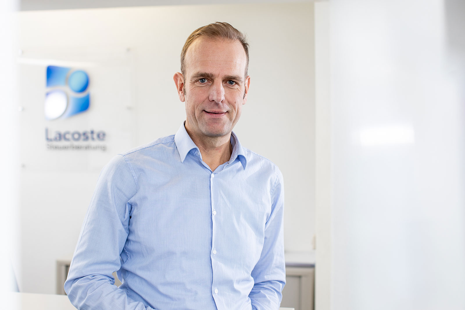 Tobias Lacoste Tobias Lacoste